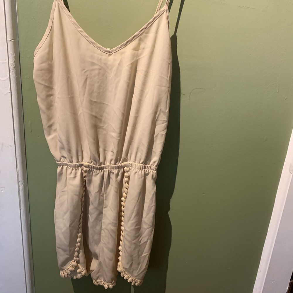 Romper - Picture 2 of 3